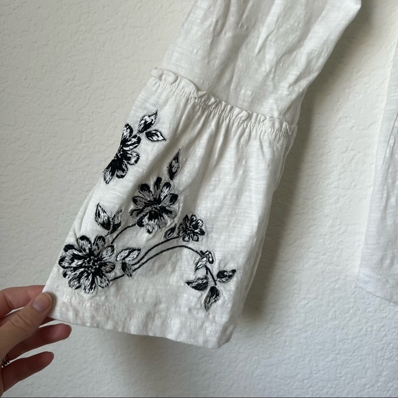 Anthropologie White Off the Shoulder Floral Embroidered Blouse - Picture 6 of 7